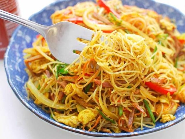 Vegan Singapore Noodles.