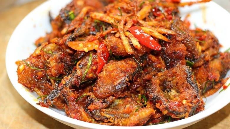 Spicy Curry Catfish.