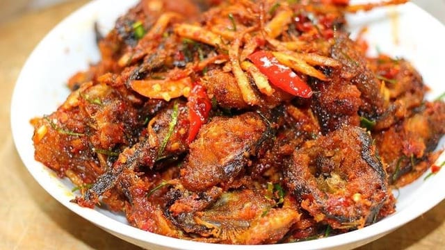 Spicy Curry Catfish.