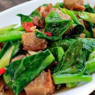 Chinese broccoli crispy pork