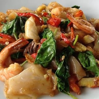 Pad Kee Mou (Drunken Noodle)